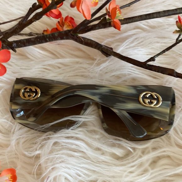 💞GUCCI 💞gorgeous sunglasses - Picture 7 of 17
